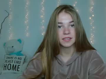 Naked cam girl little__cherrry image #2478851