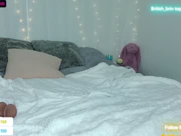Naked cam girl british_brin image #2882047