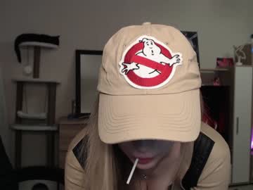 Naked cam girl gudeeetama image #365041