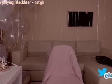 Naked cam girl hollyextra image #1054242