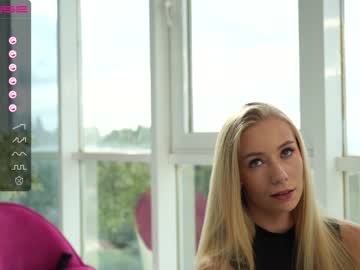 Naked cam girl vika54784 image #2858457