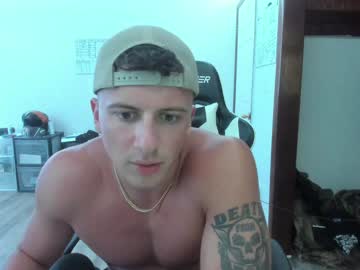 Naked cam couple cowsgomoo101 image #2226099