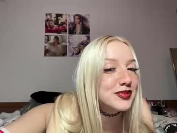 Naked cam girl riababe image #3718875