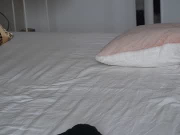 Naked cam girl erikabee image #2049547