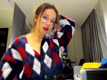 Naked cam girl ellie_leen image #1105428