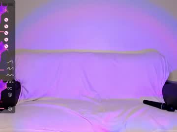 Naked cam girl yumi_uwu image #3882159