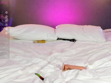 Naked cam girl sweettinaaa image #2698977