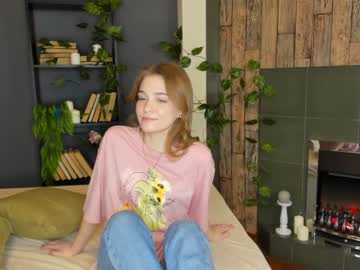 Naked cam girl thomashelena image #1230803