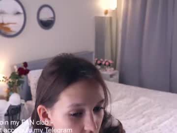 Naked cam girl edlaale image #4015602