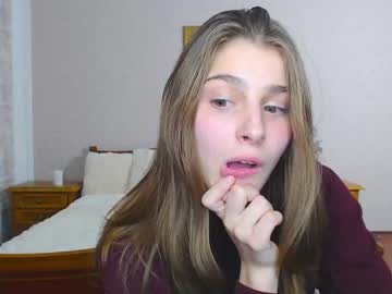 Naked cam girl little_kitt1y_ image #3963507