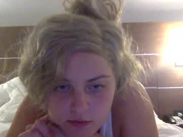 Naked cam girl emtt44 image #4027153