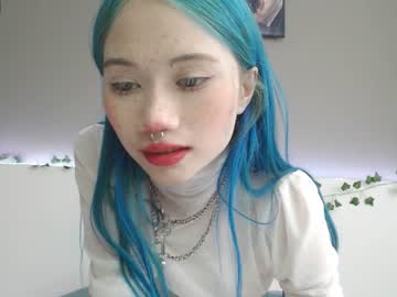 Naked cam girl le_chan image #1785051
