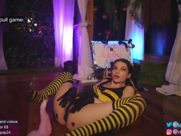 Naked cam girl loollypop24 image #2812637