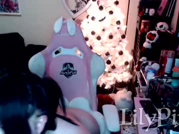 Naked cam girl lilypixel image #3303217