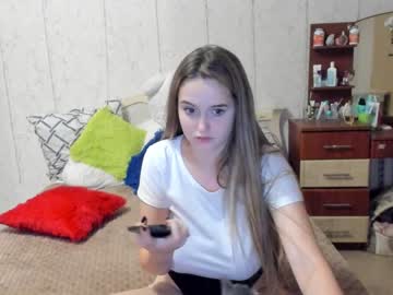 Naked cam girl emmika_ image #2641834