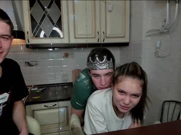 Naked cam couple family_intrigue image #836056