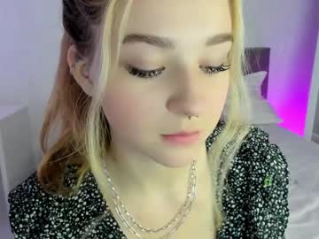 Naked cam girl zoe_0 image #2094247
