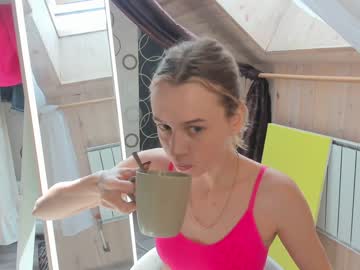 Naked cam girl xoanetta image #1999084