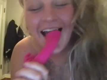 Naked cam girl milliemeltss image #3774332