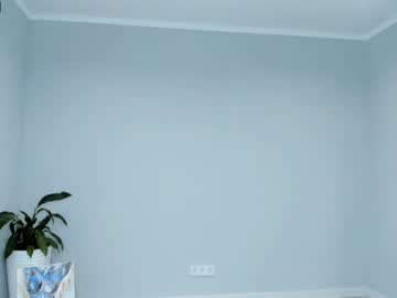 Naked cam girl ai_lyn image #2669617