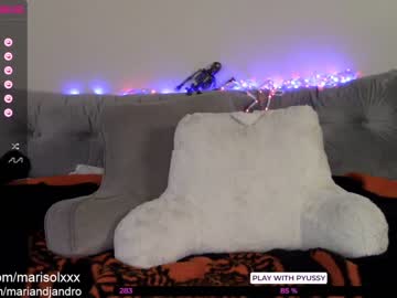 Naked cam girl mari_and_jandro image #3236753