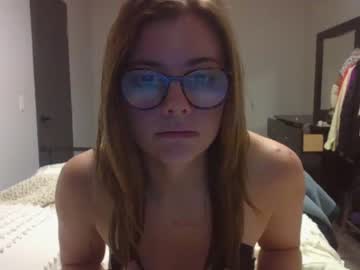 Naked cam girl arden_23 image #3985663