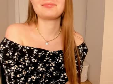 _angel_wings_ naked cam