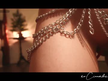 Naked cam girl cinnabelle image #595416