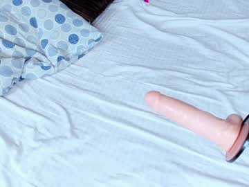 Naked cam girl miraclark1 image #2142513