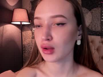 Naked cam girl crystalreves image #190213