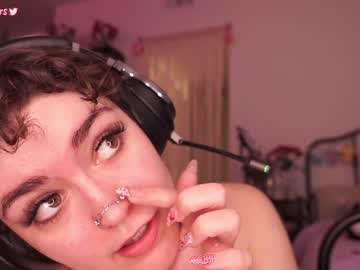 Naked cam girl evelynpiers image #3689730