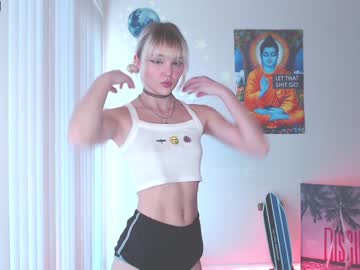 Naked cam girl petitebrat image #687744