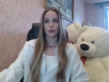 Naked cam girl ariana_777 image #1676485