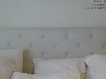 Naked cam girl catberg image #3527836