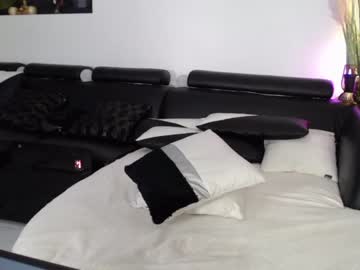 Naked cam girl marrylouanne image #2721442