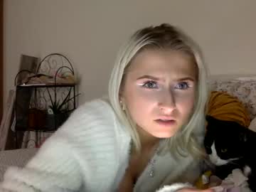 Naked cam girl russiandoll777 image #1335421