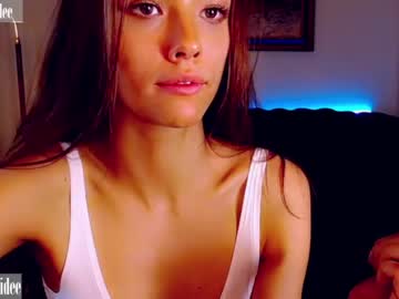 Naked cam girl _demi_dee_ image #2814461