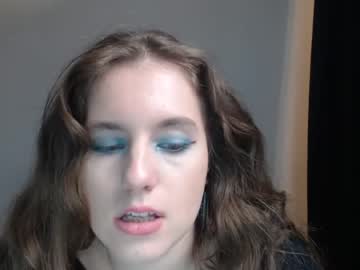 Naked cam girl mija_mari image #3141457