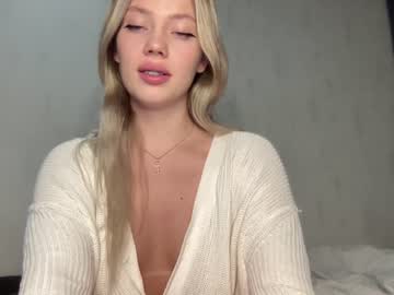 Naked cam girl angel_from_sky image #1289751