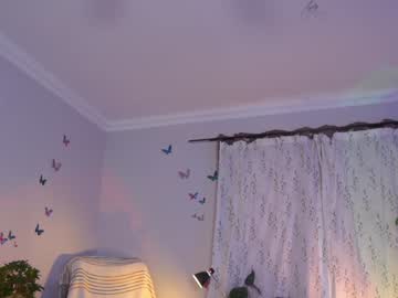 Naked cam girl juicyandthepussyblvd image #2693840