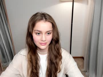 Naked cam girl creammraspberry image #3943385