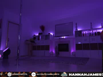 Naked cam girl hannahjames710 image #2964700