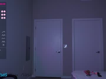 Naked cam girl fox_alina image #3024858