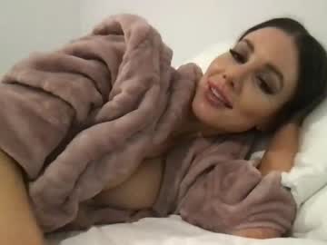 Naked cam girl hornypetitegirl77 image #1813353