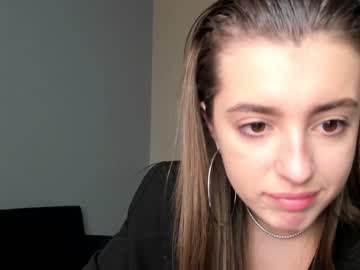 Naked cam girl coy_amina_ image #3584316