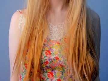 Naked cam girl hwella image #3923529