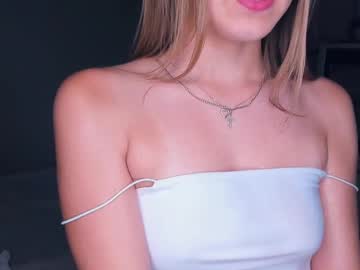 Naked cam girl ouch_may image #4014833