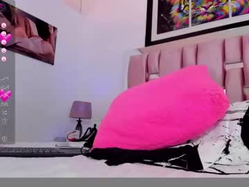 aria_evanns naked cam