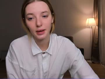 Naked cam girl olli_ver image #3133597