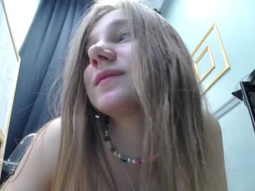 Naked cam girl nancycute__ image #1449954